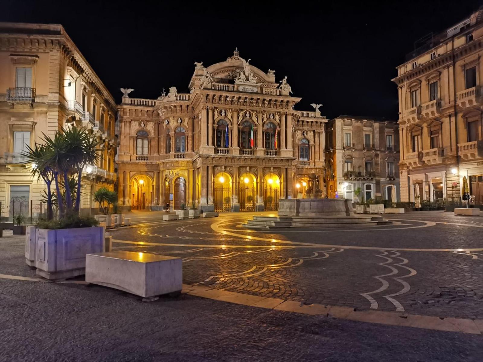 Fuoco Dell'Etna Hotel Catania Exterior photo